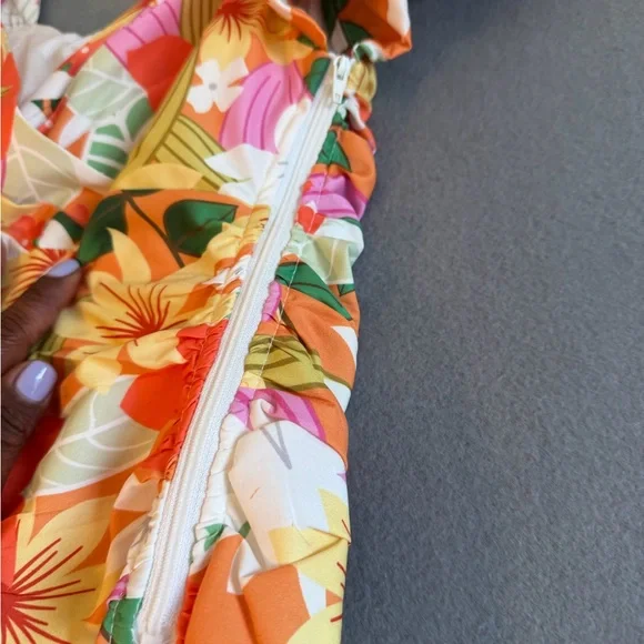 Tea n Cup Vibrant Floral Ruched Blouse - Orange, Green, White - Picture 8 of 10